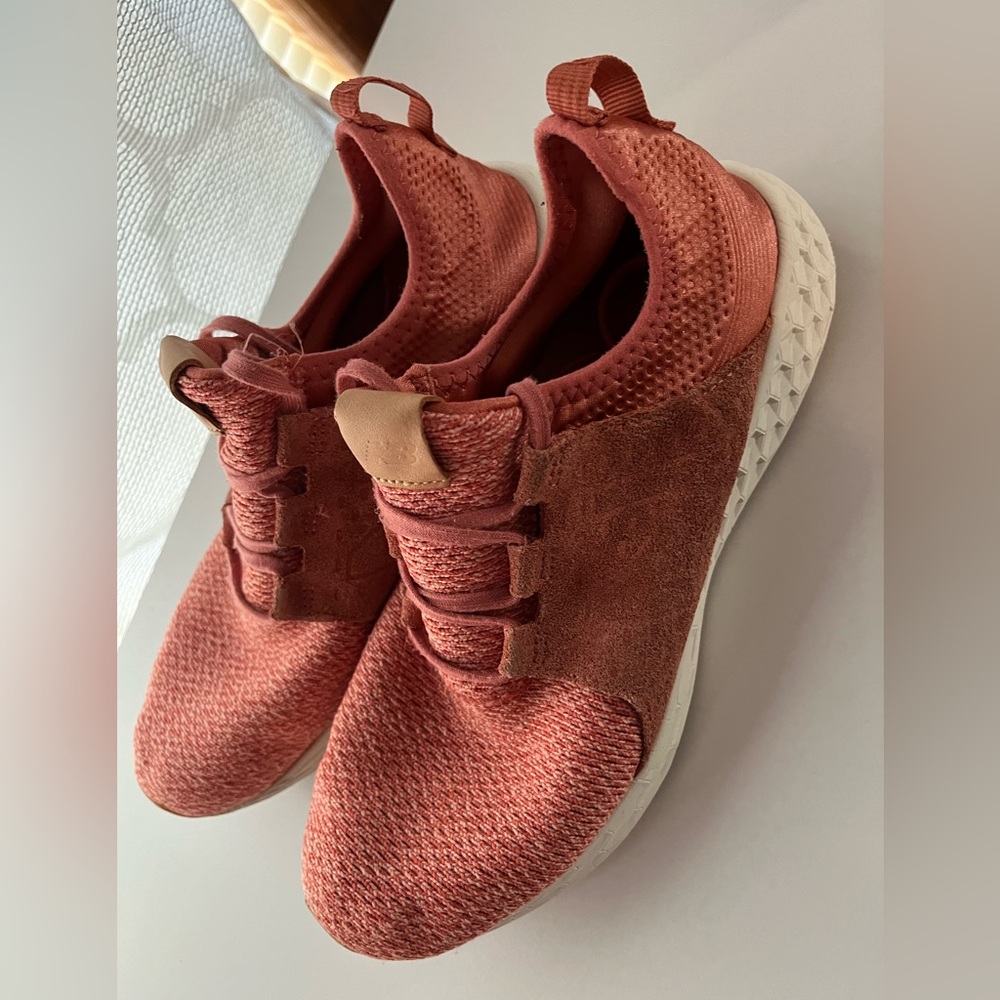 Woman’s size 11 new balance heavily worn